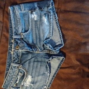 AMERICAN EAGLE SIZE 6 - Fits Bigger - Size 8 or 10